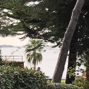 50m Plage T2 Grande Terrasse Vue Mer Climatisé Piscine Chauffée, Parking Clos Gratuit Sanary-sur-Mer